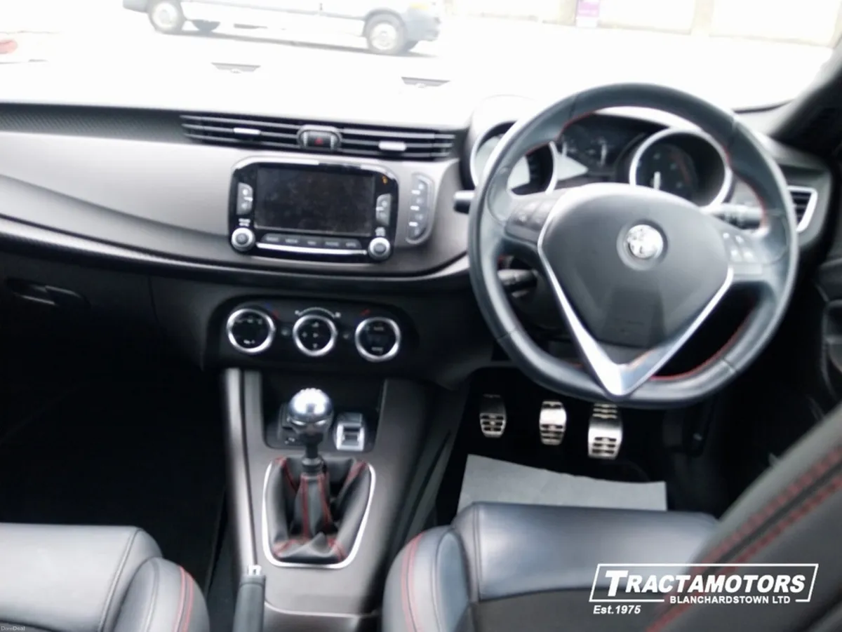 Alfa Romeo Giulietta 1.6JTD 120HP SPRINT 5DR - Image 2