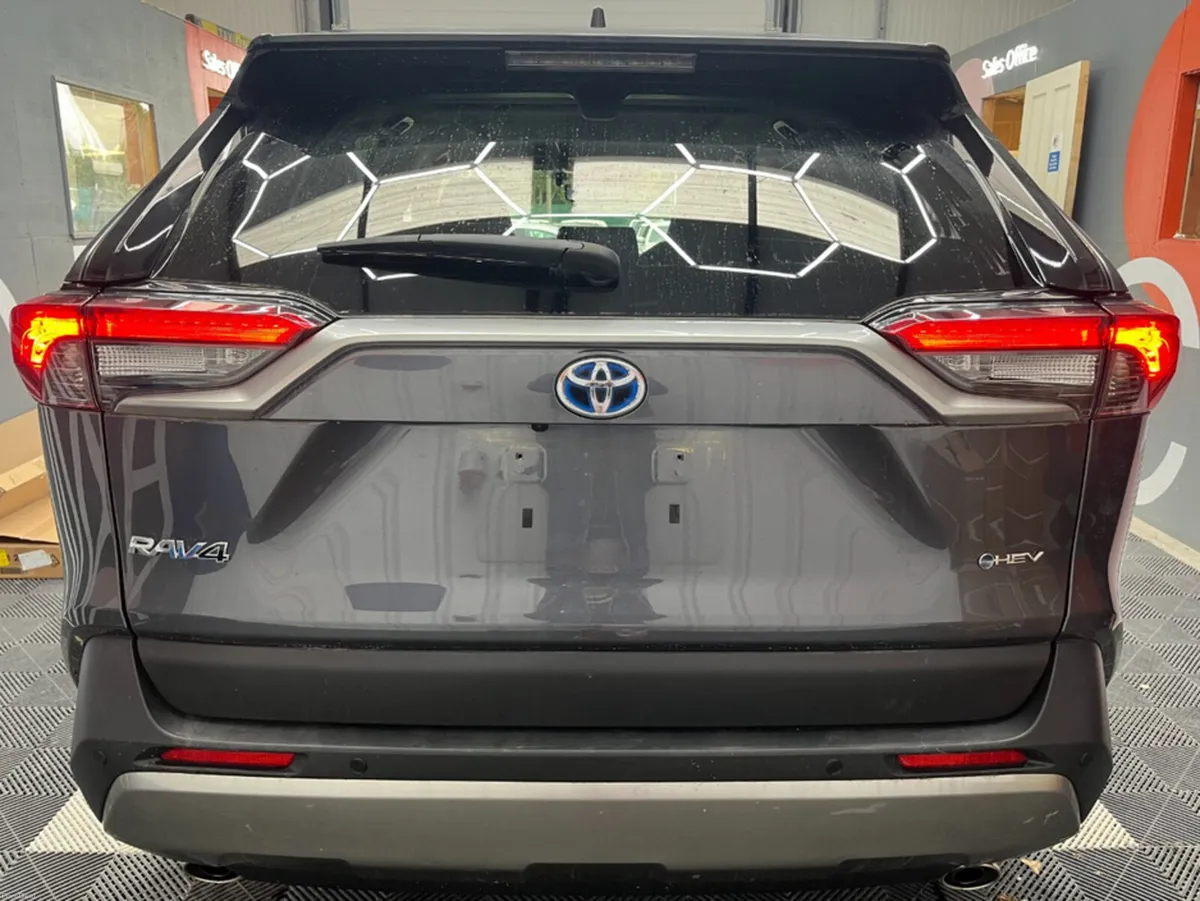 Toyota RAV4 2024 TOYOTA RAV4 HYBRID G 2.5 AUTOMATI - Image 3