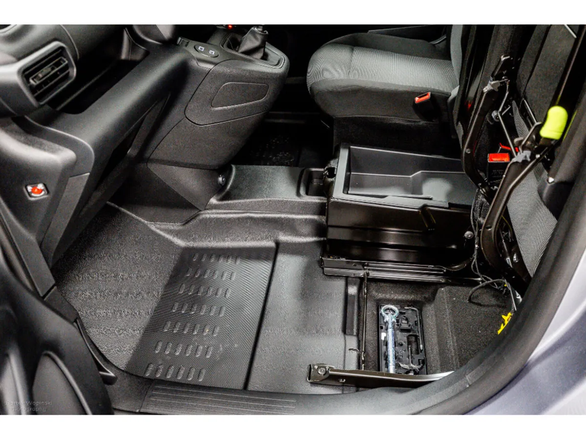 Peugeot Partner Pro Plus 1.5 Diesel 100HP 650Kg - Image 6