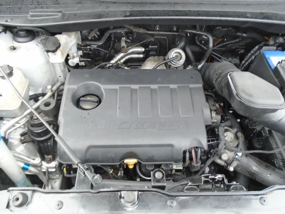 Hyundai ix35 1.7 5DR - Image 3