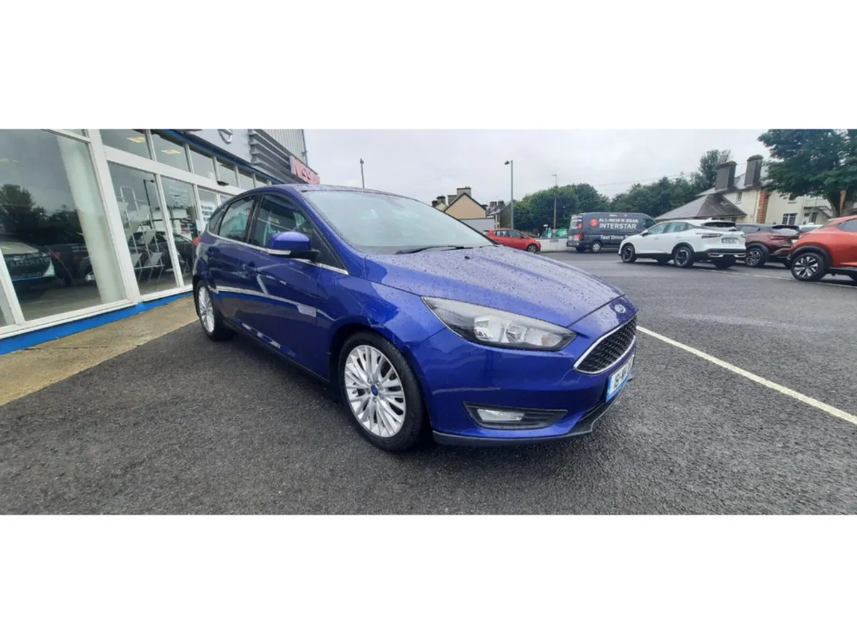 Ford Focus ZETEC 5DR 1.5 TD 95PS 6SPEED 4DR - Image 3
