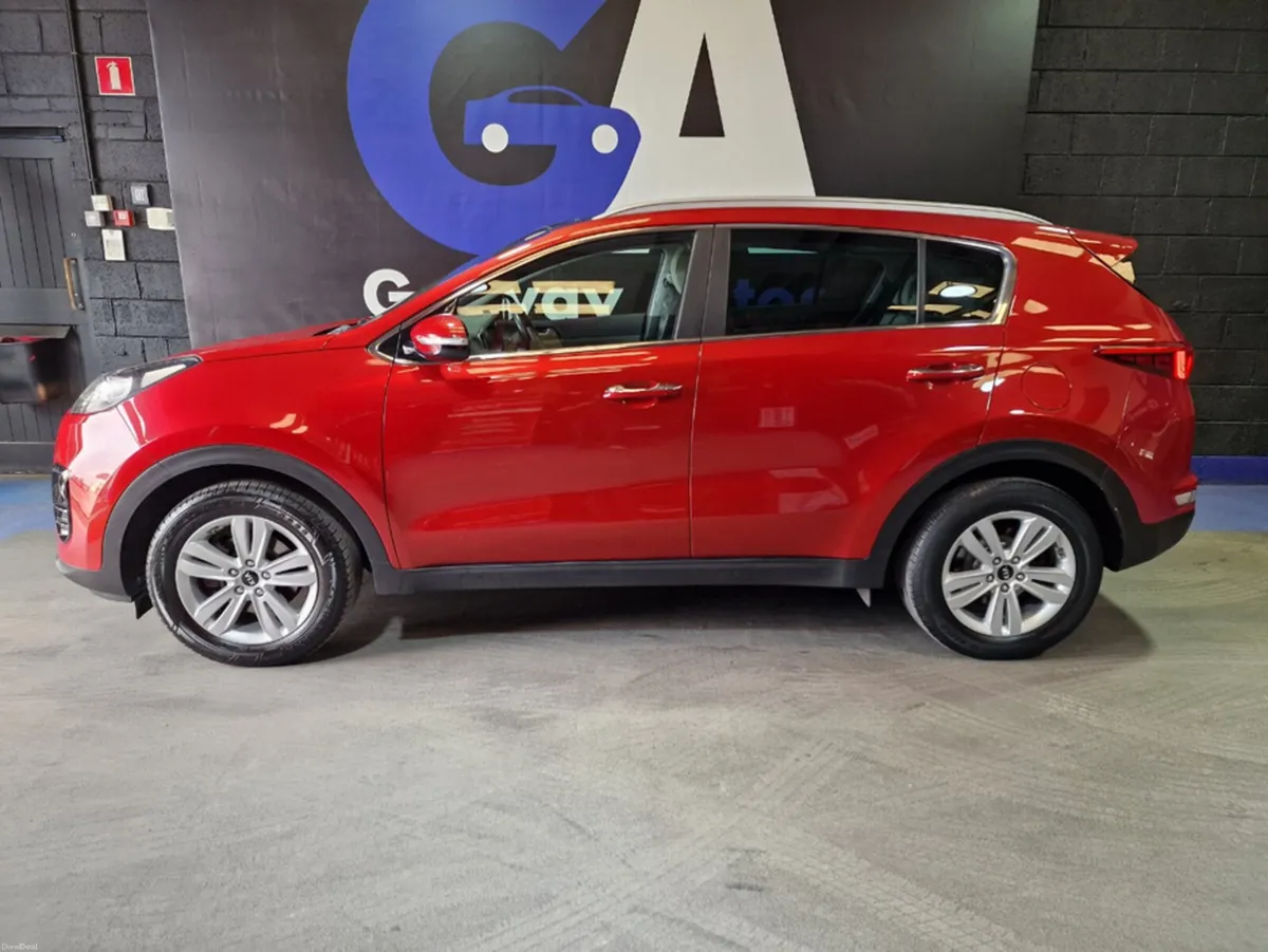 Kia Sportage PLATINUM **PAN ROOF, SAT NAV, FULL TW - Image 5