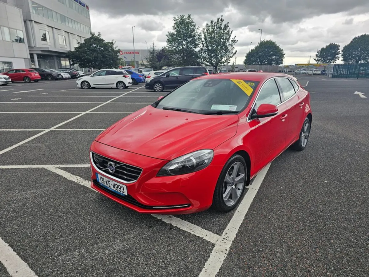 Volvo V40 1.6 PETROL, AUTOMATIC, LEATHER, NEW NCT, - Image 2