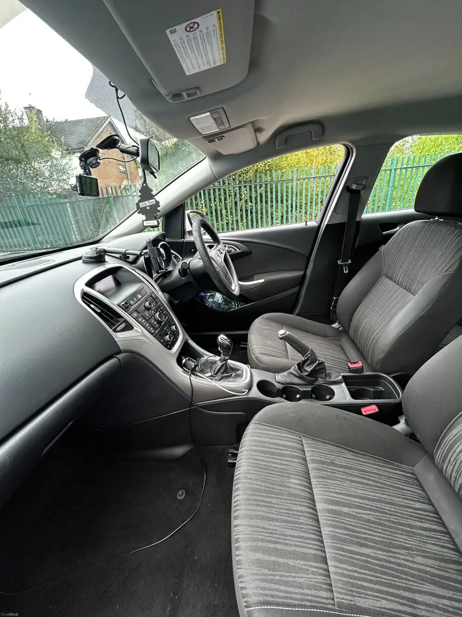 2012 Vauxhall Astra 1.3 CDTI - Image 5