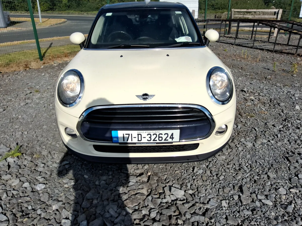 Mini Cooper 2017 - Image 2