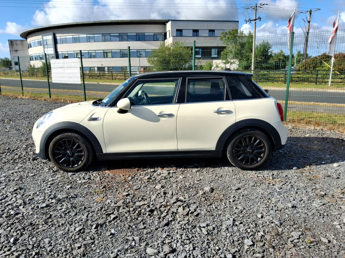 Mini Cooper 2017 - Image 6