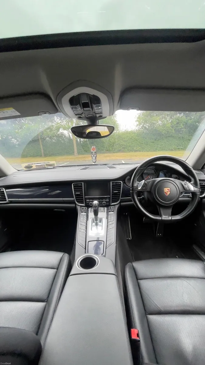 2015 Panamera 3.0 V6 Diesel Exceptional Condition - Image 6