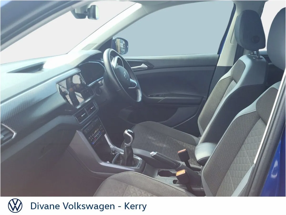 Volkswagen T-Cross R-LINE 1.0 TSI PETROL 110HP - Image 4