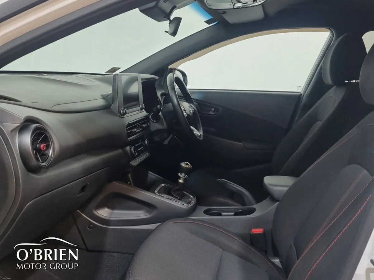 Hyundai KONA 1.0 T-GDI Executive Two Tone Roof - Image 5