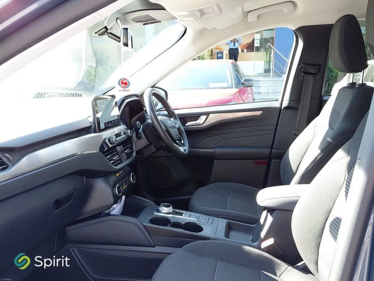 Ford Kuga 2.5 Duratec 225PS PHEV Titanium Auto - Image 3