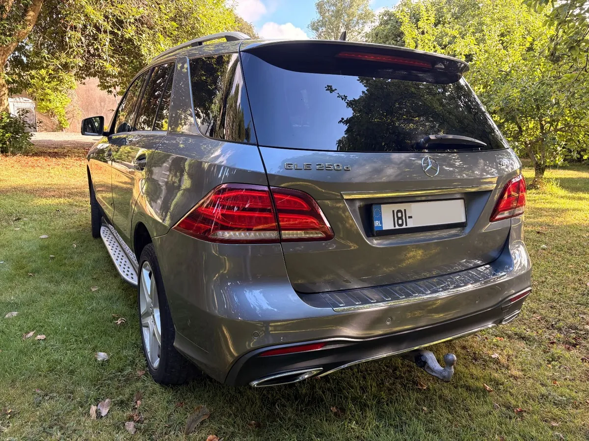 Mercedes-Benz GLE AMG Premium Plus 2018 - Image 4