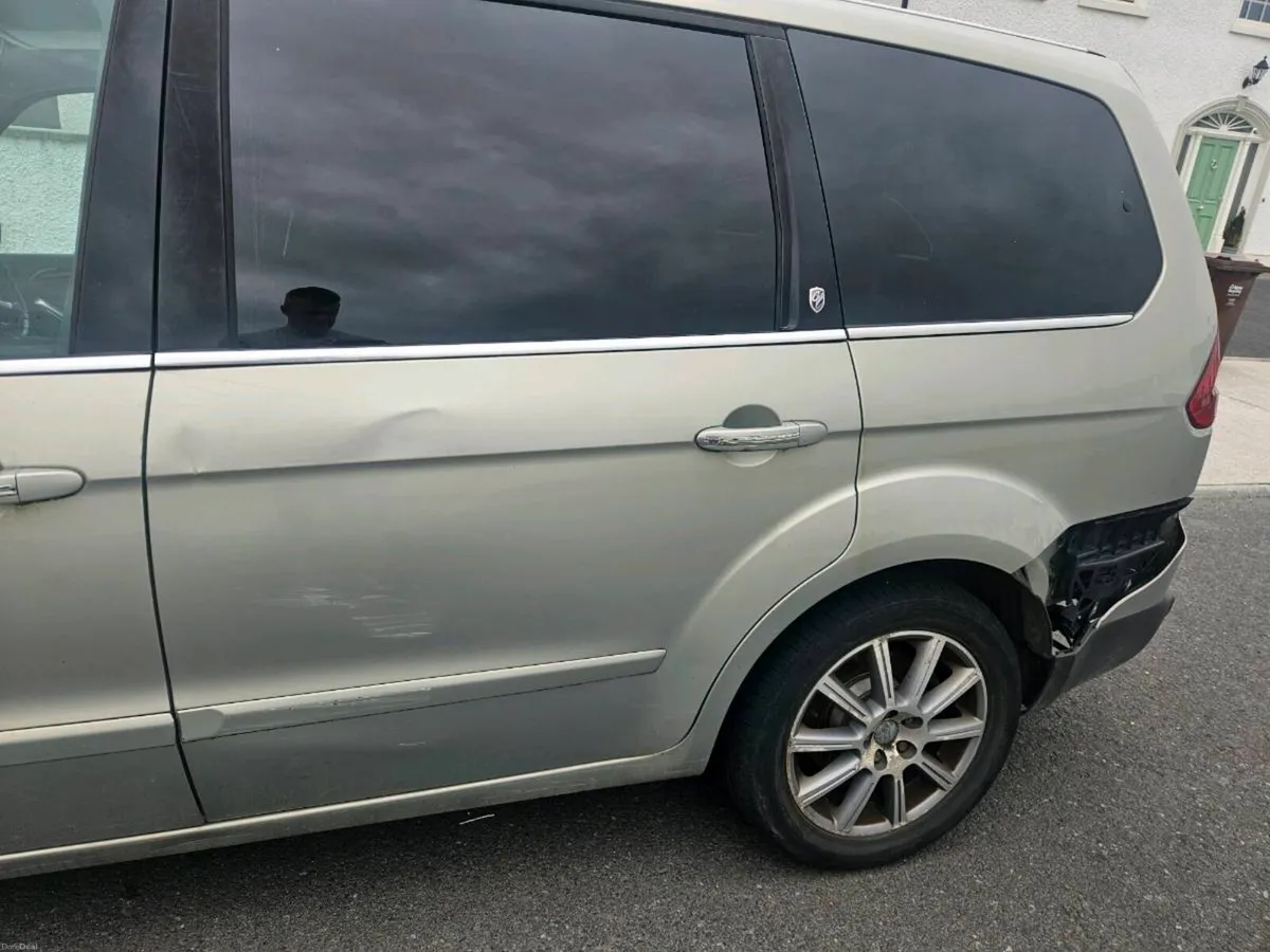 Ford Galaxy - Image 3