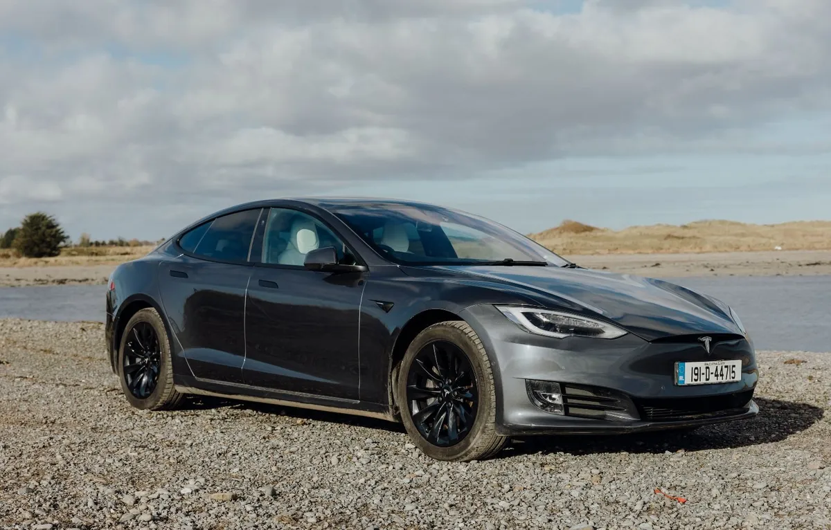 Telsa Model S 100D Long Range (New Battery) - Image 2