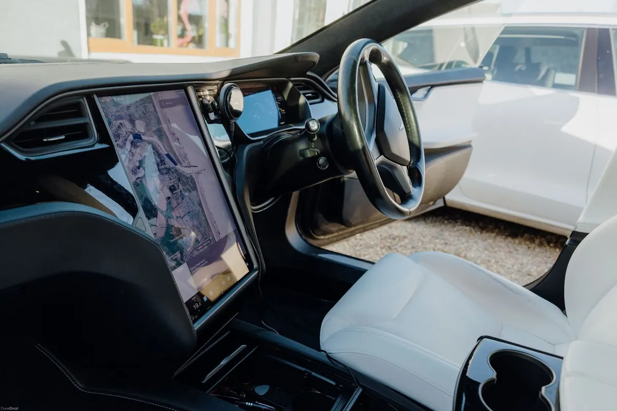 Telsa Model S 100D Long Range (New Battery) - Image 6