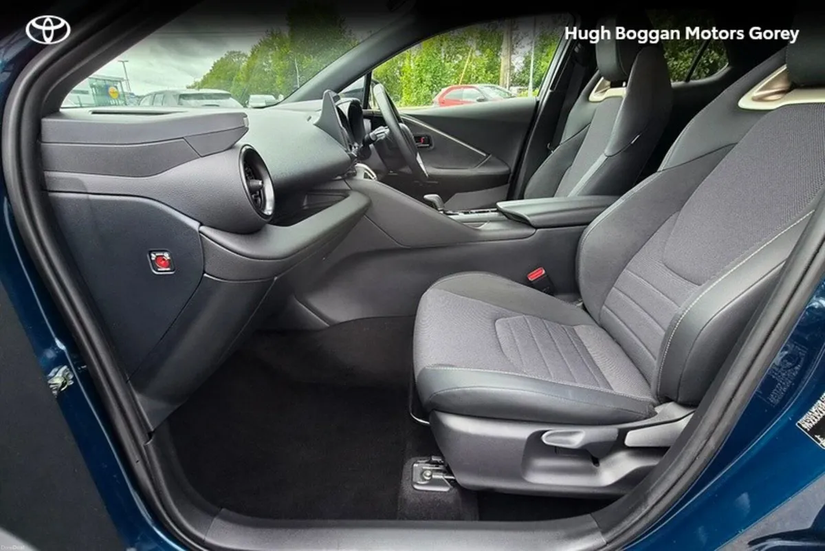 Toyota C-HR C-HR HYBRID SOL - Image 6