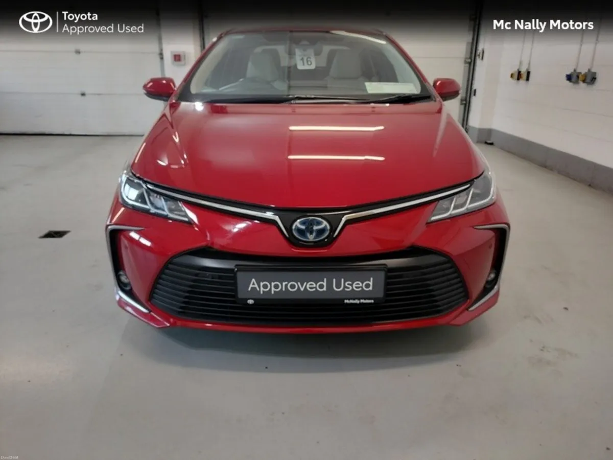 Toyota Corolla HYBRID SOL SALOON TOP SPEC - Image 5