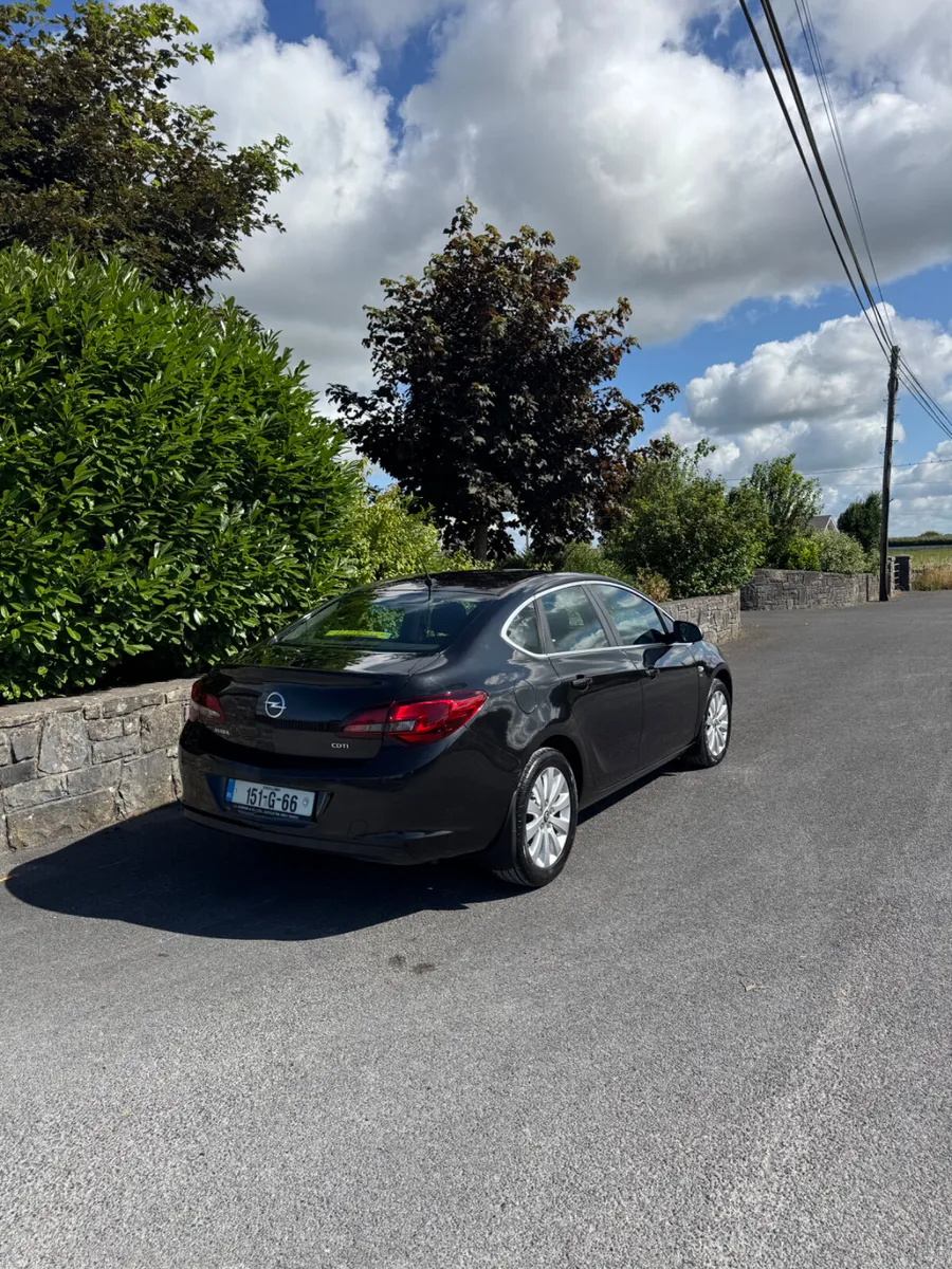 Opel Astra 2015 - Image 3