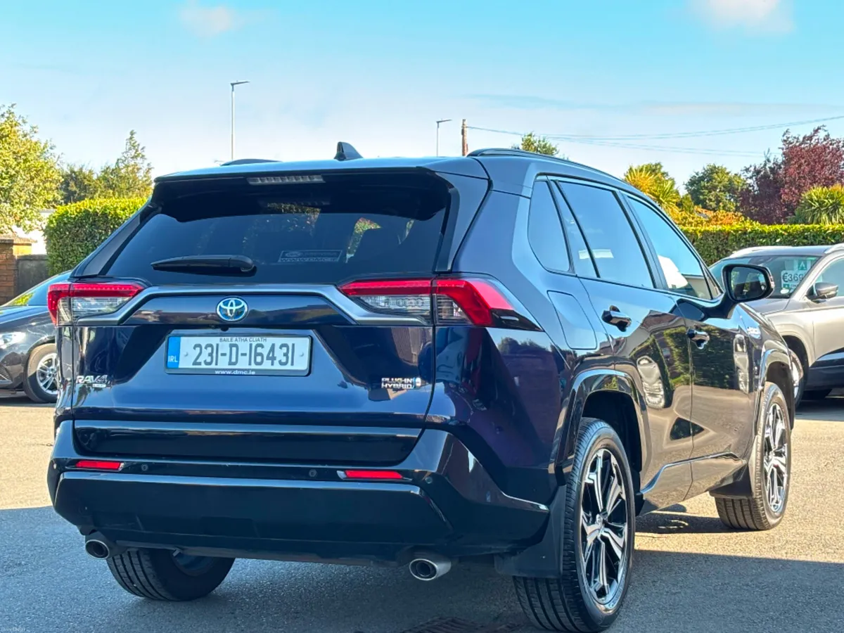 Toyota RAV4 PLUG-IN HYBRID 4WD SPORT *HIGH SPEC* - Image 5