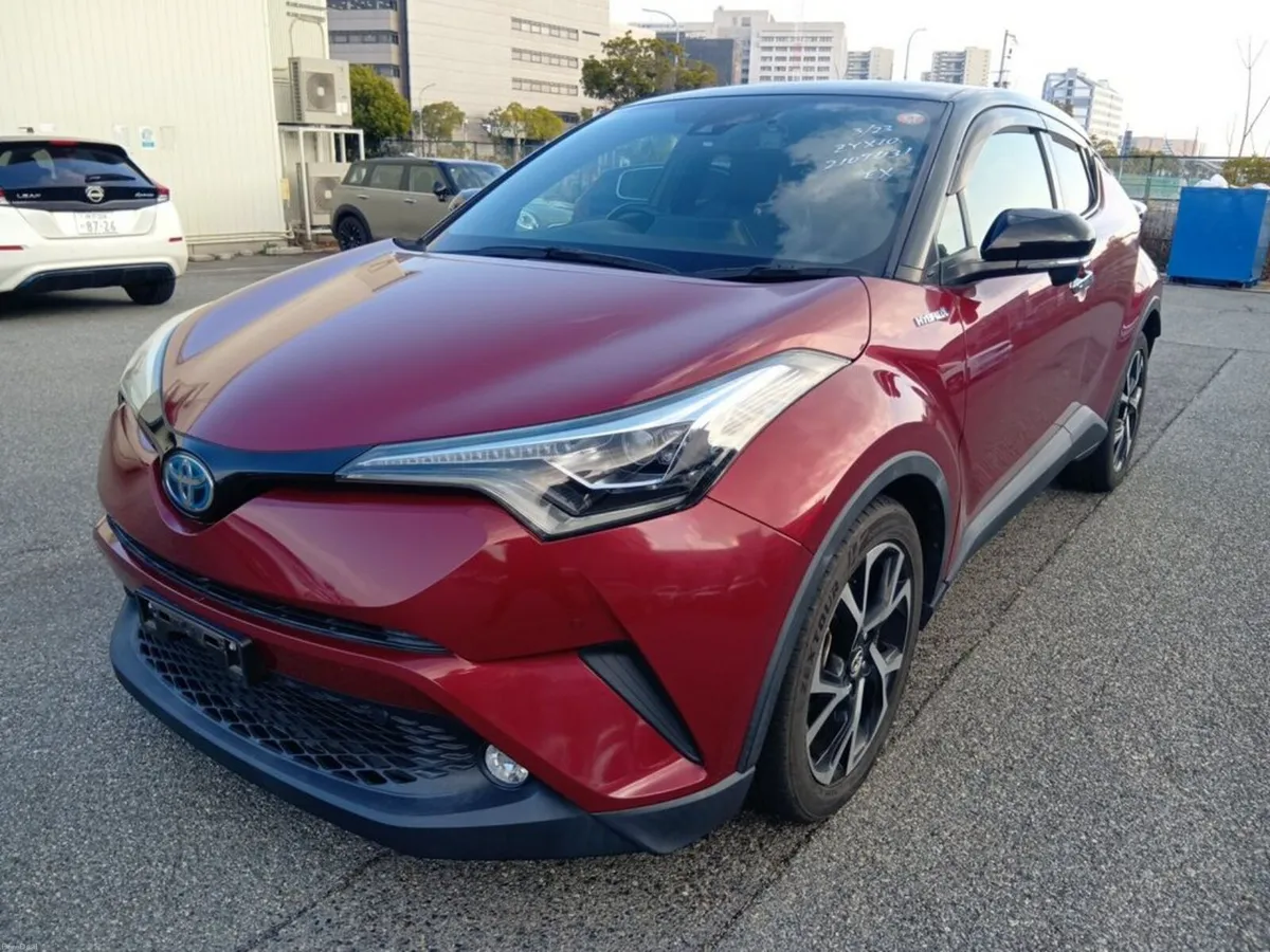 Toyota C-HR Hybrid Sol Automatic - Image 3
