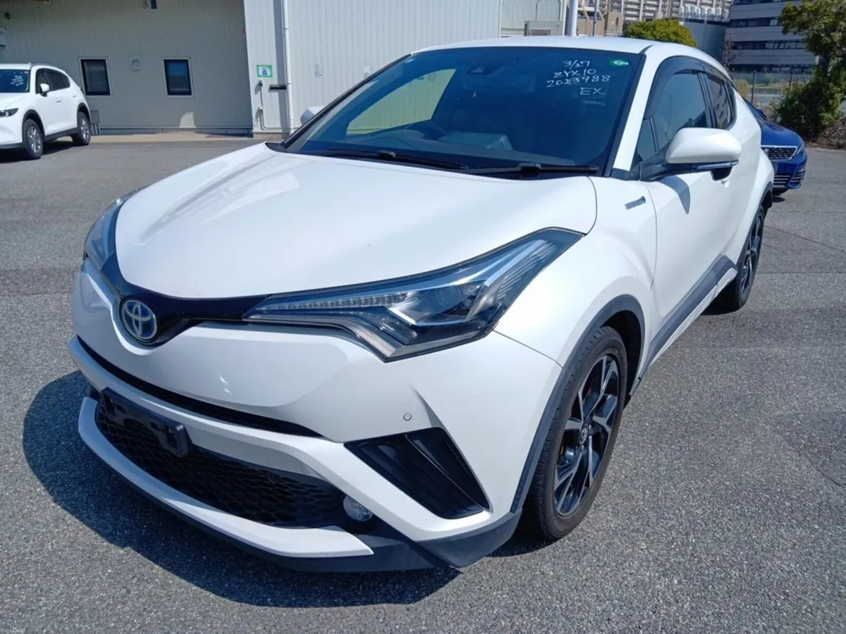 Toyota C-HR Hybrid Sol Automatic * Best Spec * - Image 3