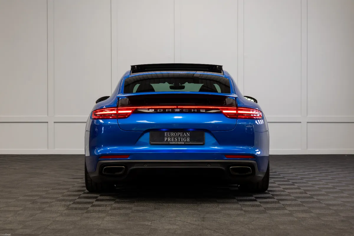 2018 Porsche Panamera 4 E-Hybrid - Image 5
