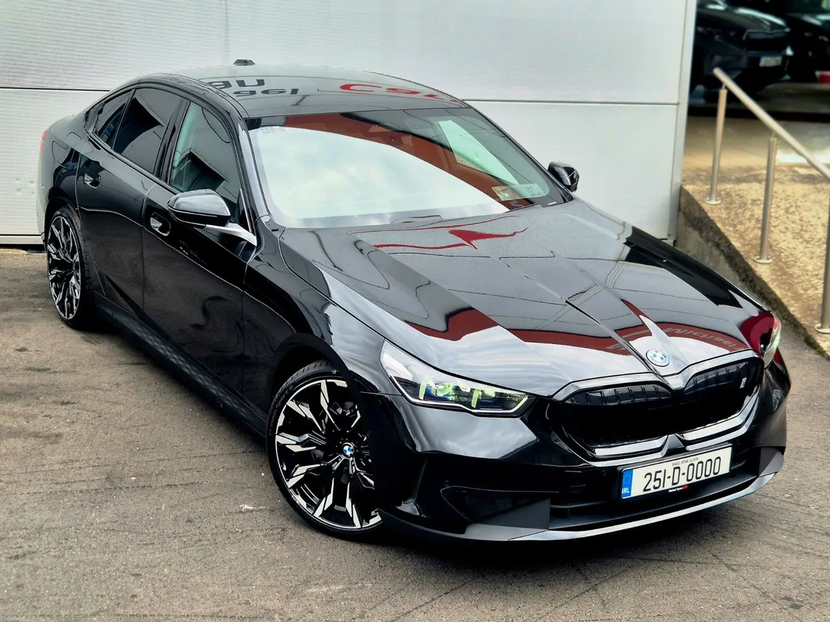 2025 BMW i5 Sports Edition 40, Sunroof, Harmon, 21 - Image 3