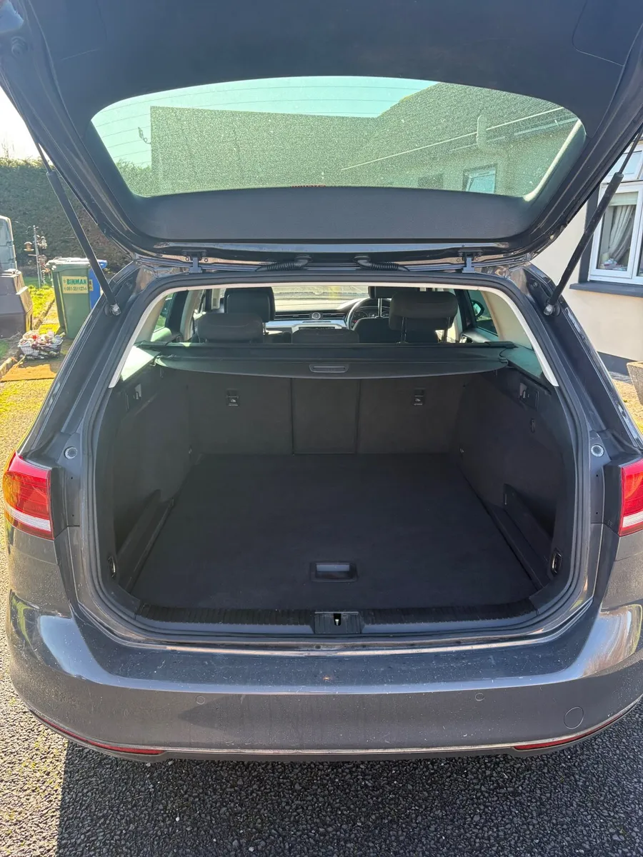 Volkswagen Passat 2015 - Image 4