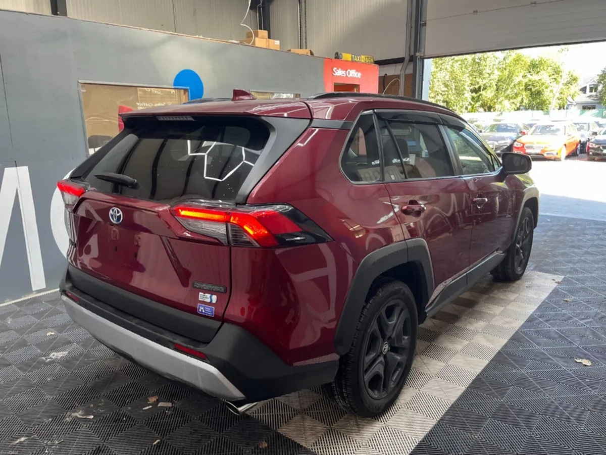 Toyota RAV4 2024 TOYOTA RAV4 HYRBID ADVENTURE 2.5 - Image 2