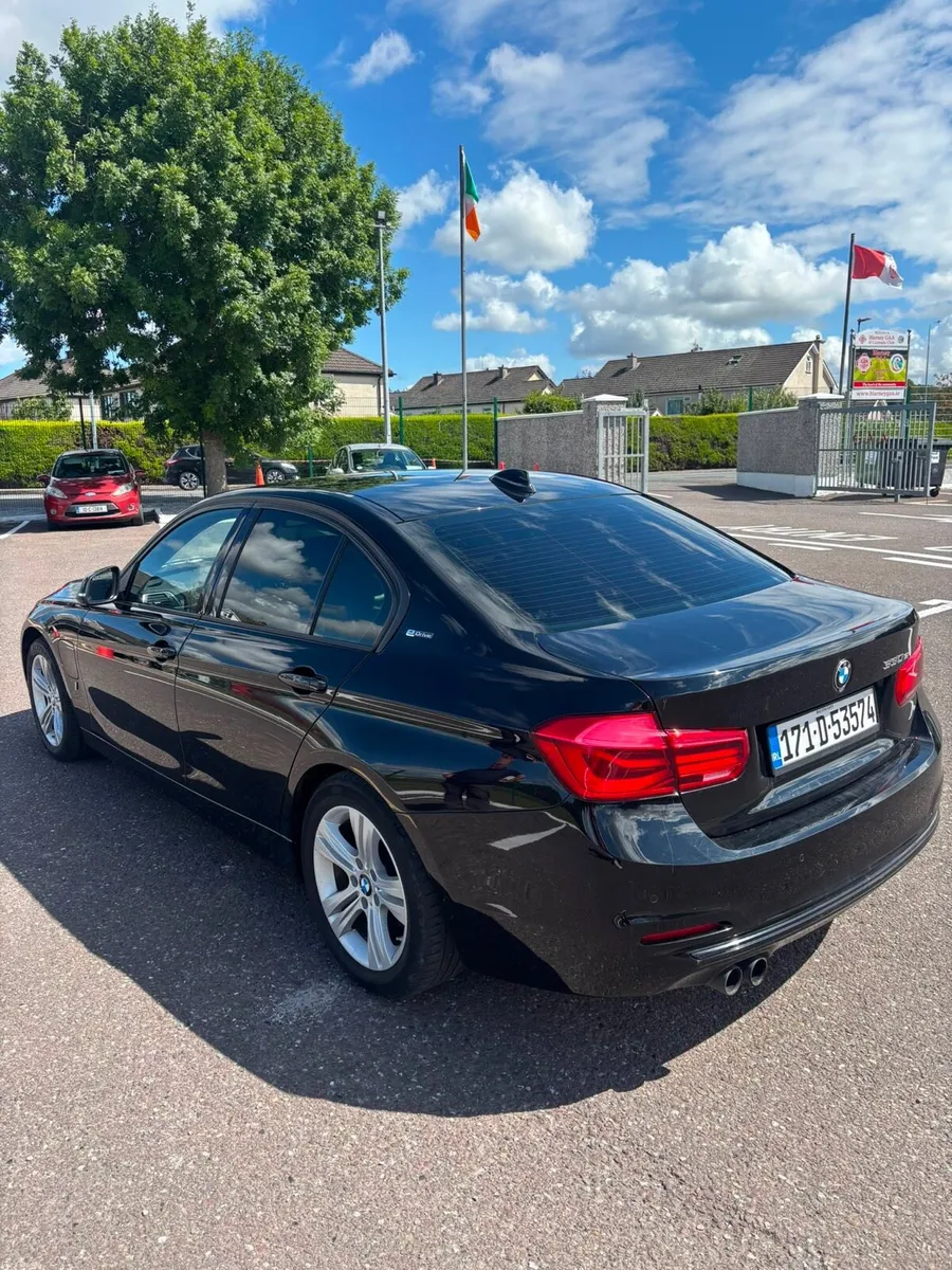 BMW 3 series 330e - Image 2