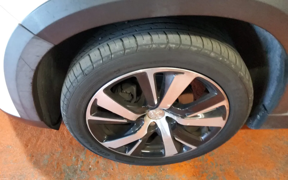 Peugeot 2008 2017 - Image 5
