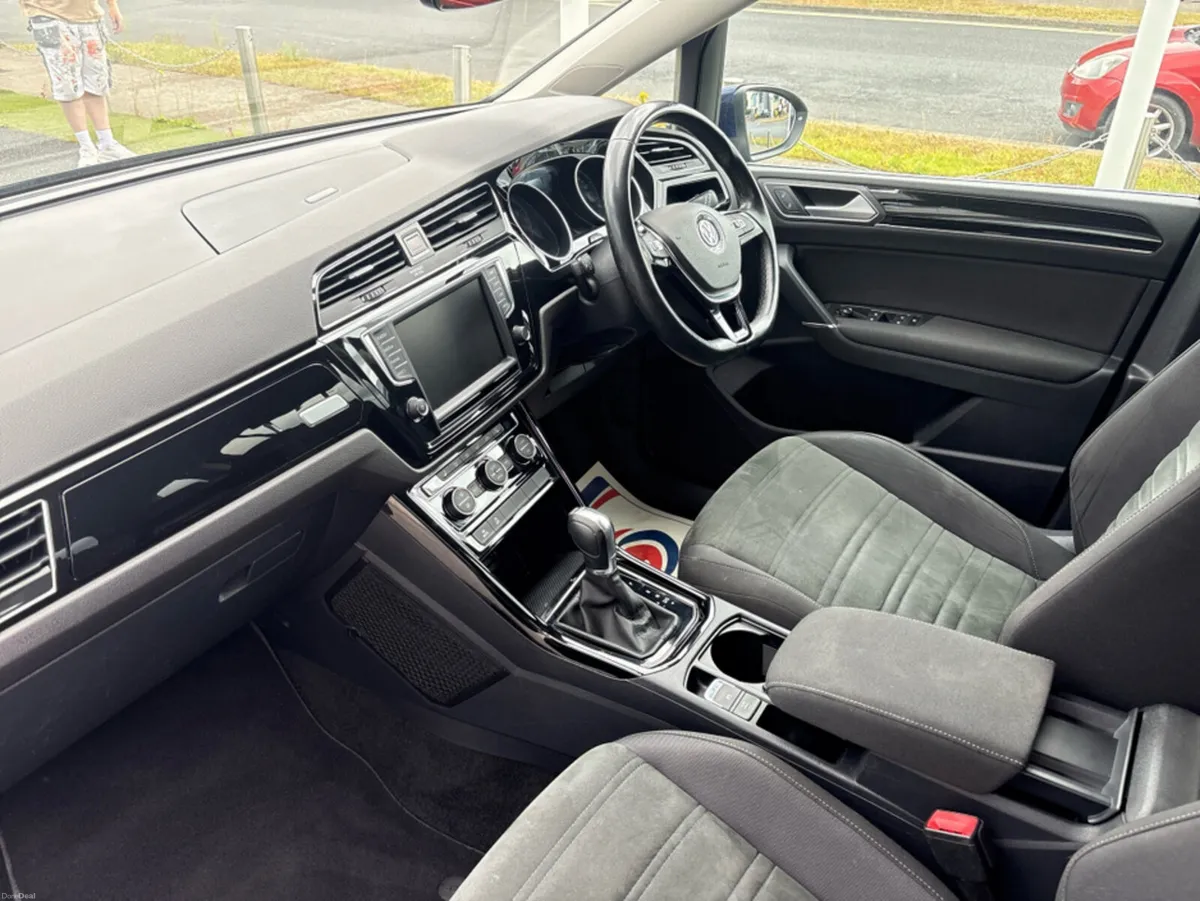 Volkswagen Touran 1.4 Petrol Automatic Highline - Image 2