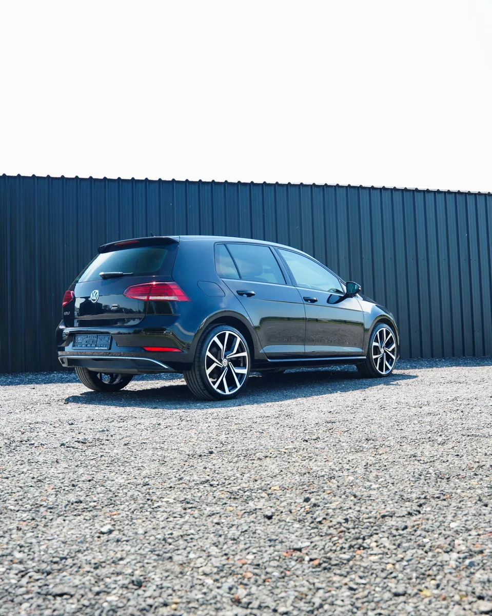 Volkswagen Golf MK 7.5 - Image 4