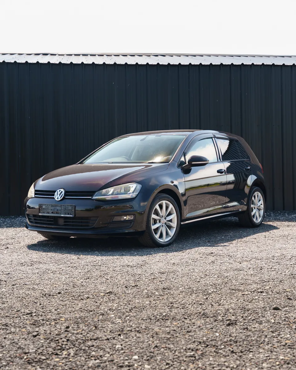 Volkswagen Golf - Image 1