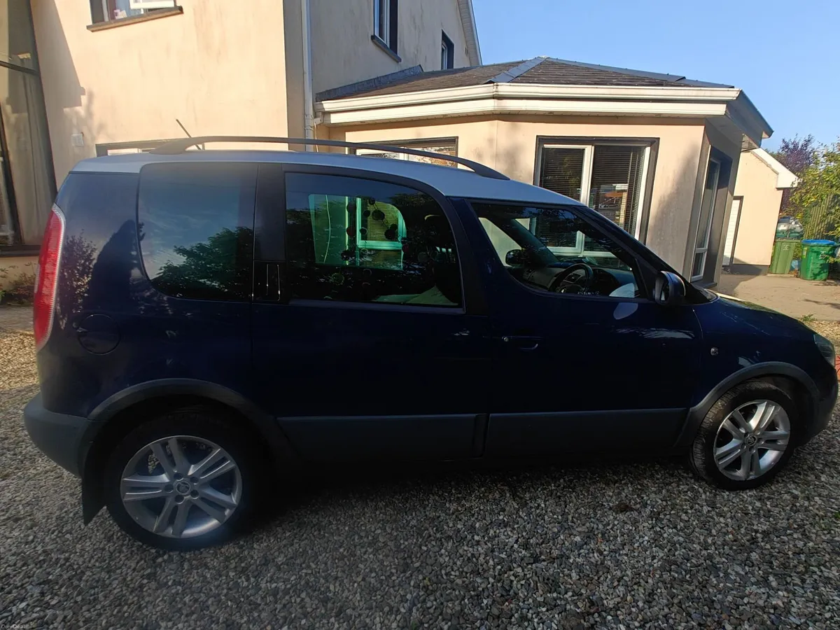 Skoda Roomster 2015 MPV / Mini Camper - Image 5