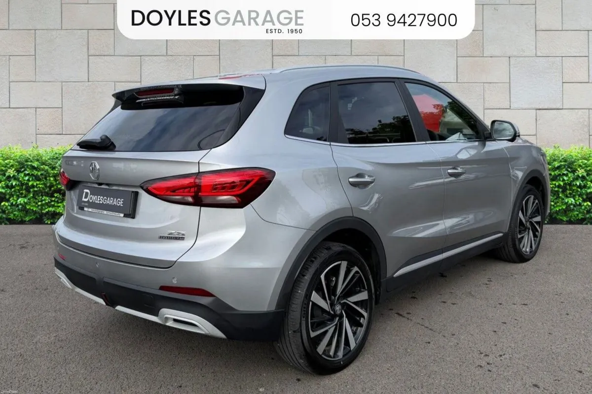 MG ZS Exclusive HEV - Image 4