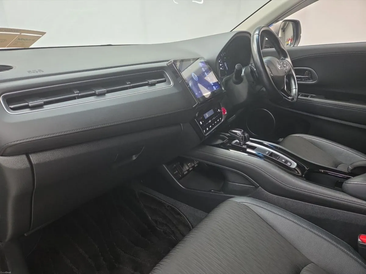 Honda Vezel Z Honda Sensing - Image 4