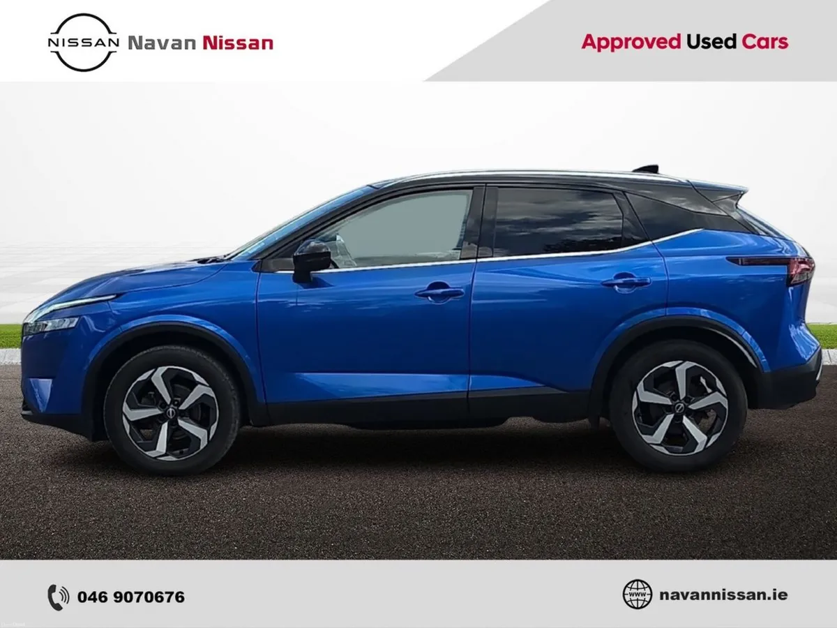 Nissan Qashqai 1.3i M/Hyb SV Premium 2 Tone *PRICE - Image 4