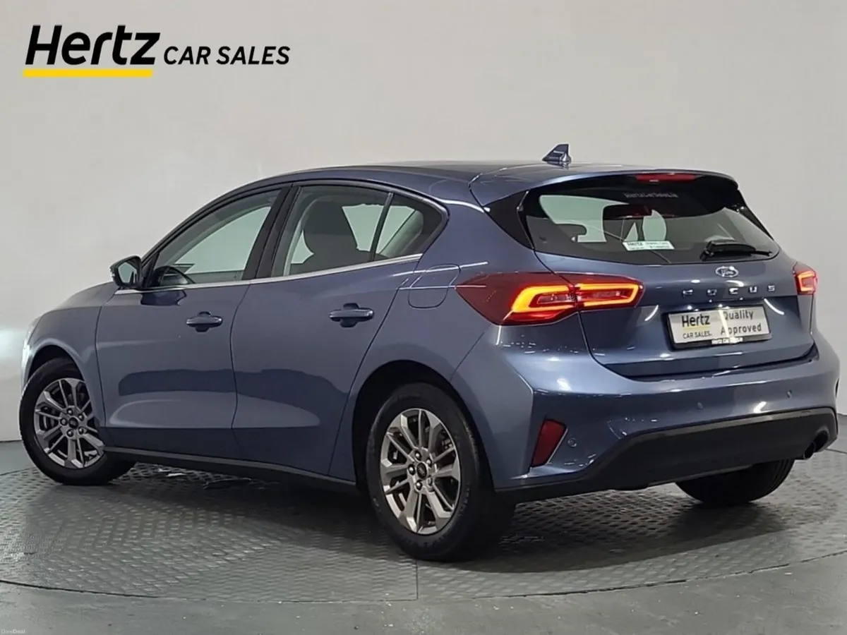 Ford Focus TITANIUM Petrol Manual - Image 3