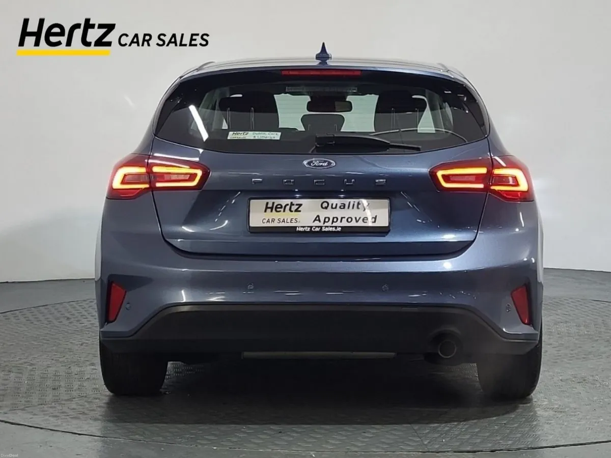 Ford Focus TITANIUM Petrol Manual - Image 4