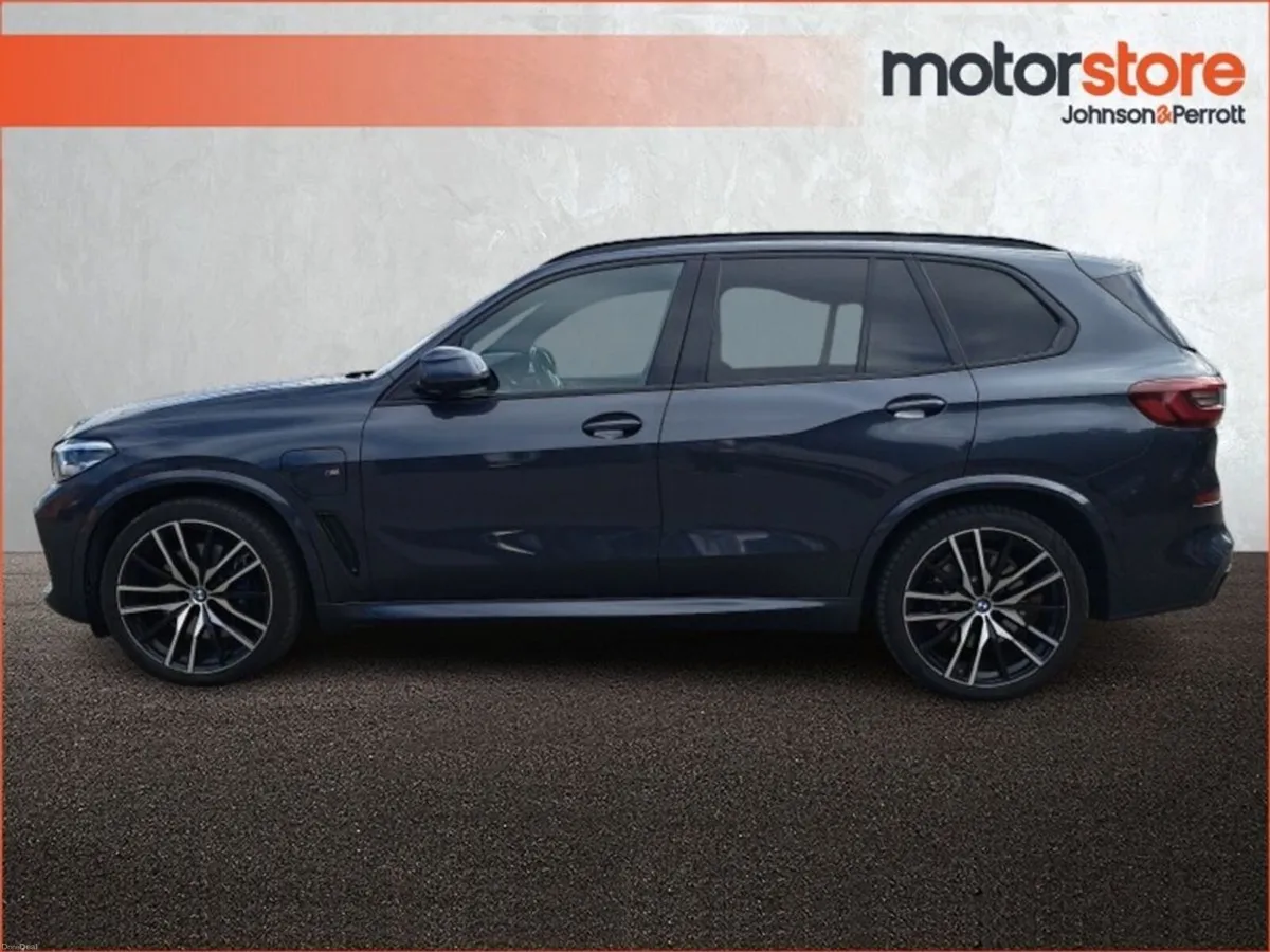 BMW X5 xDrive45e xLine - Image 6