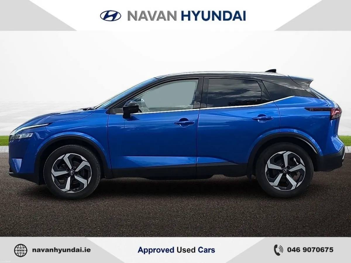 Nissan Qashqai 1.3i M/Hyb SV Premium 2 Tone *PRICE - Image 4