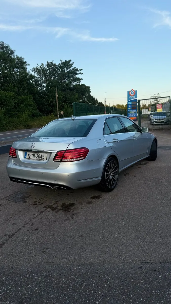 Mercedes E Avantgarde Exclusive Rare car - Image 6