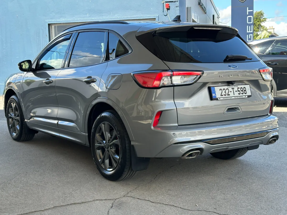 Ford Kuga 2.5 Duratec 225PS PHEV ST-Line X Auto - Image 3