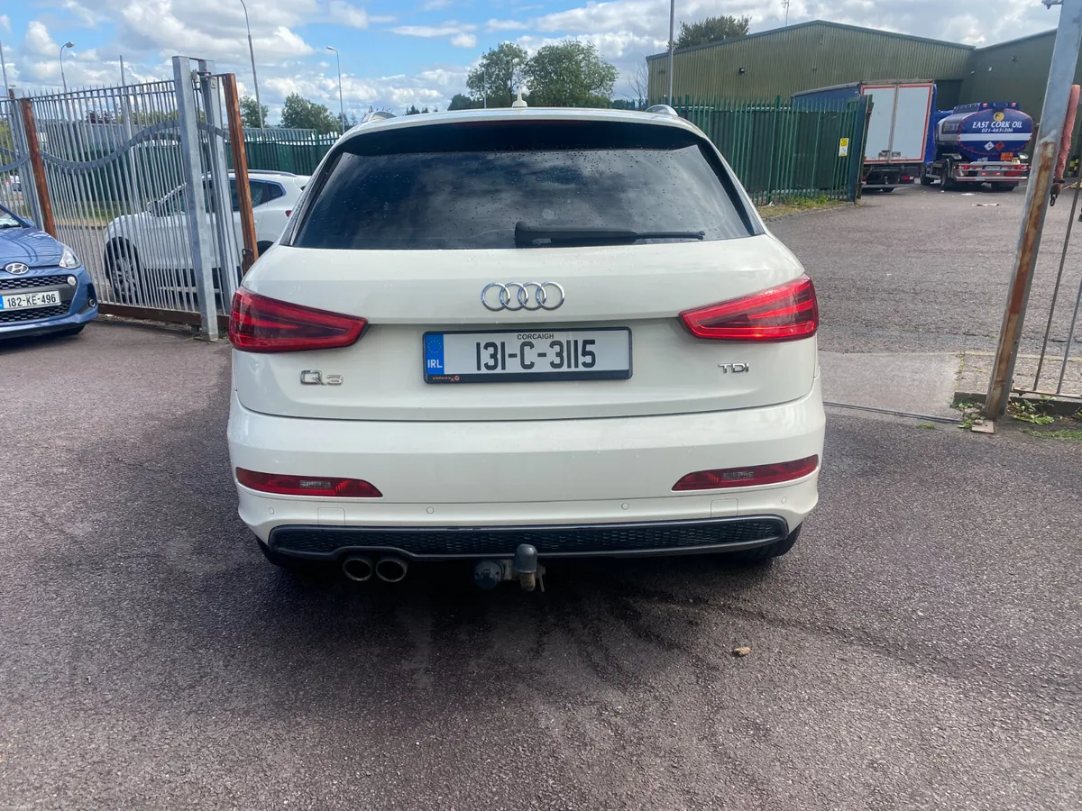 Audi Q3 2013 - Image 5