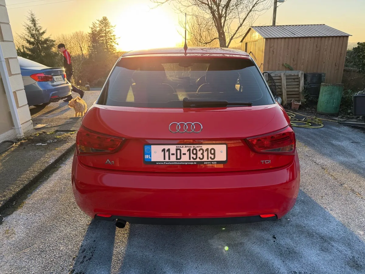 Car - Image 4