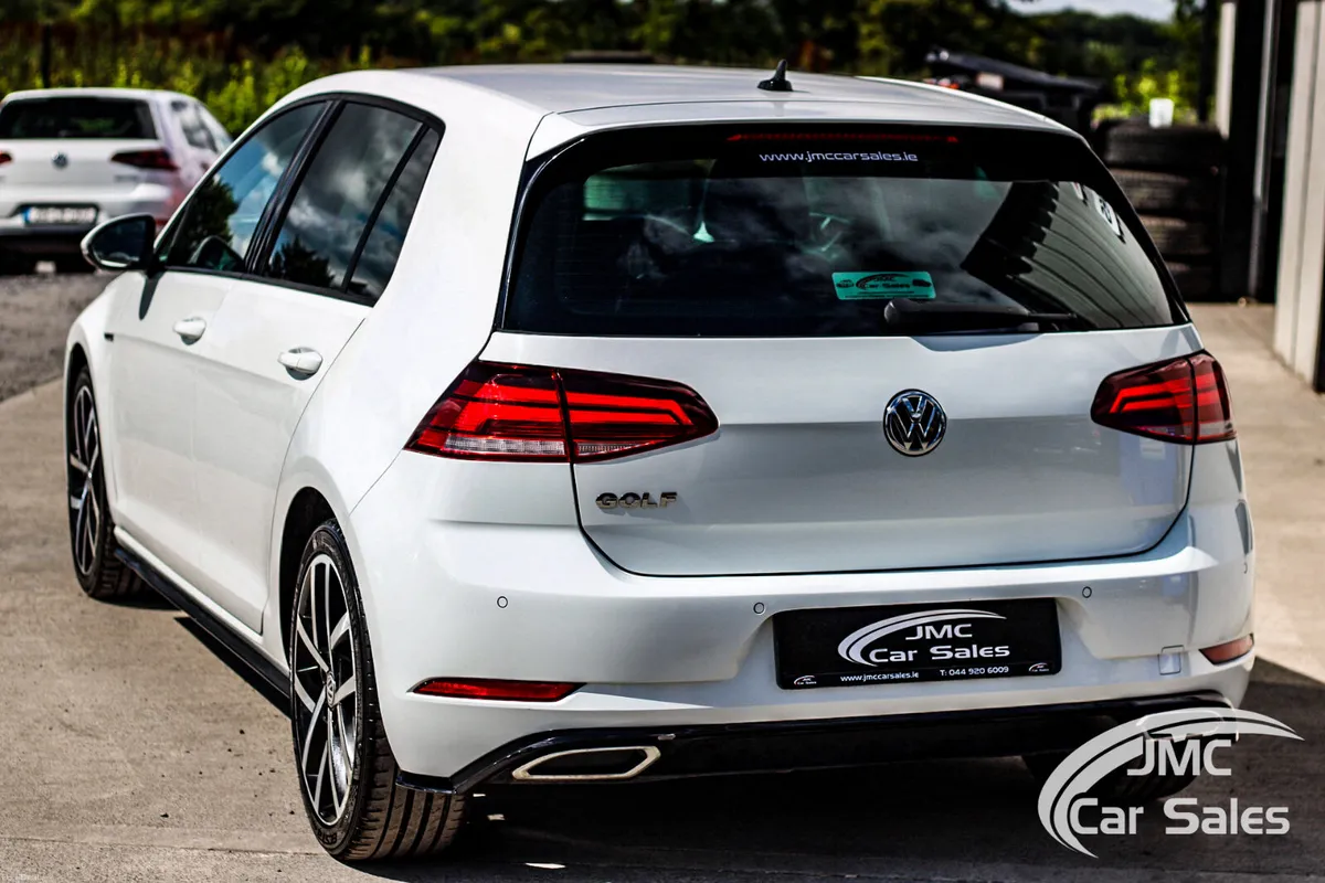2020 VOLKSWAGEN GOLF R-LINE - Image 6