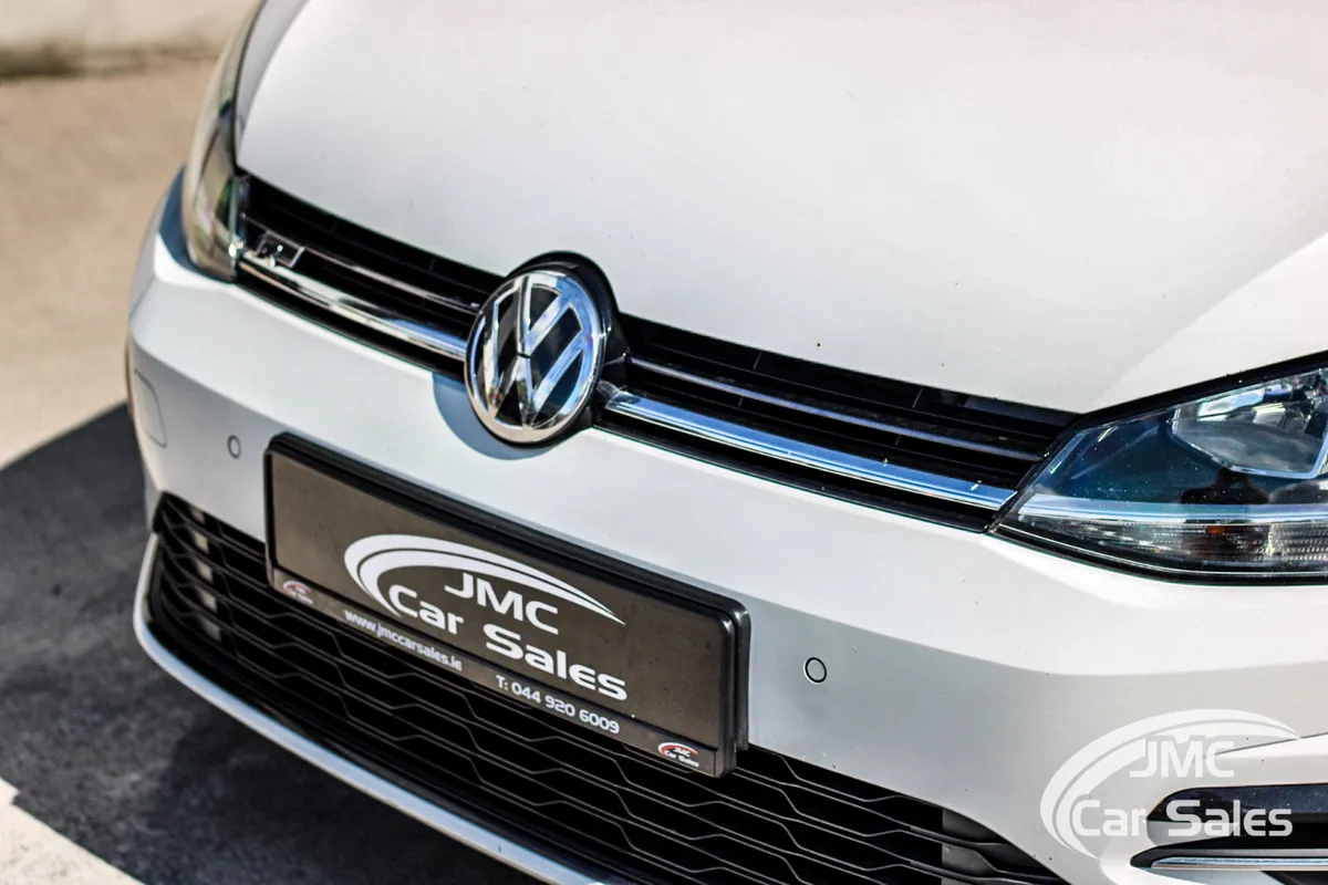 2020 VOLKSWAGEN GOLF R-LINE - Image 3