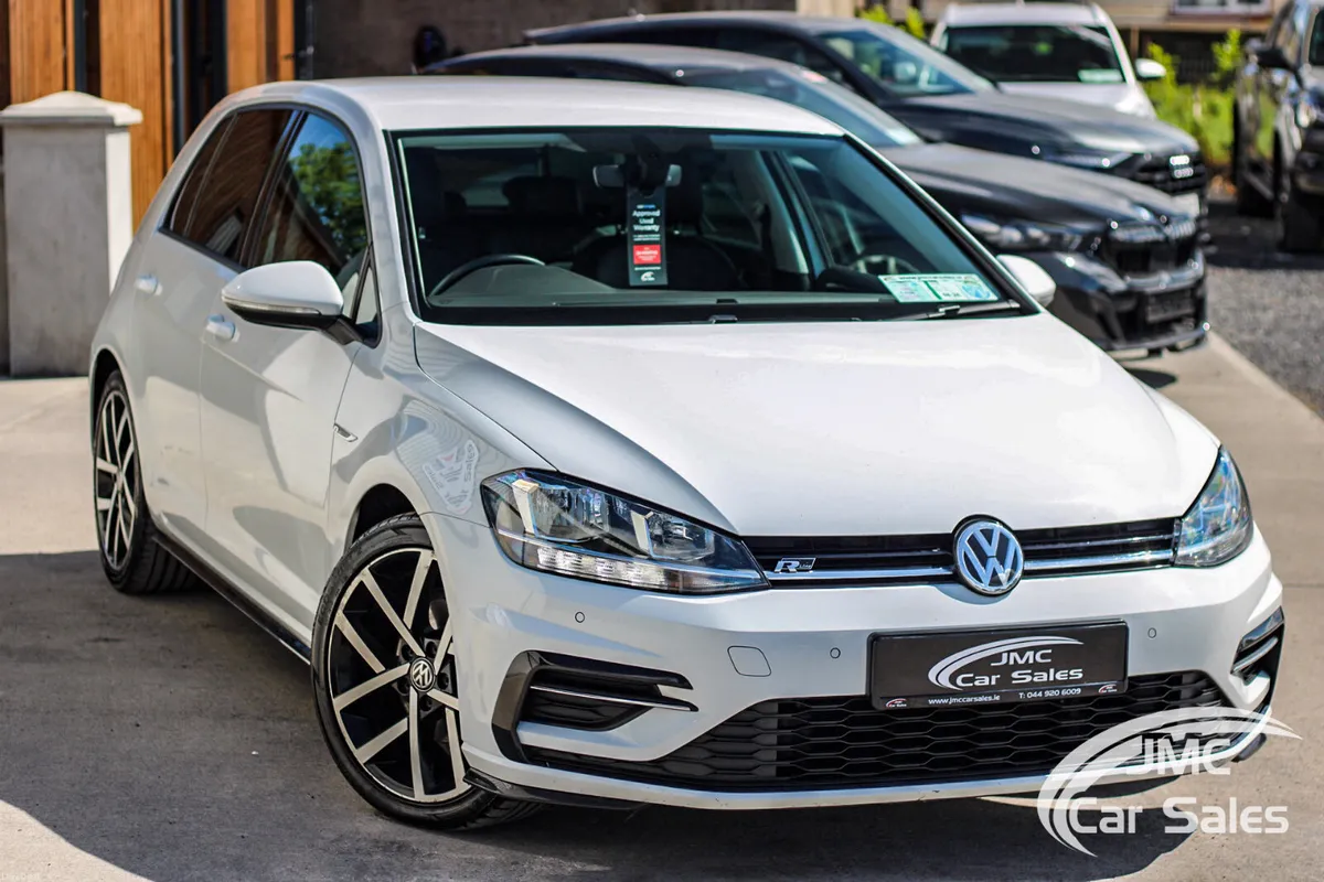 2020 VOLKSWAGEN GOLF R-LINE - Image 4