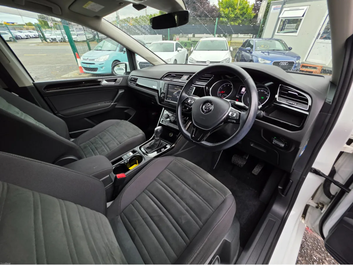 Volkswagen Touran HIGHLINE  1.4 TSI AUTOMATIC - CA - Image 4