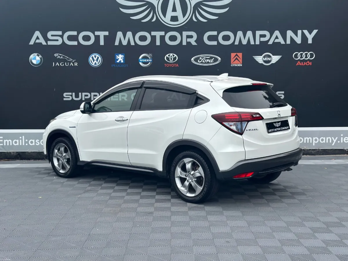 Honda Vezel 1.5 Petrol Hybrid - Image 5